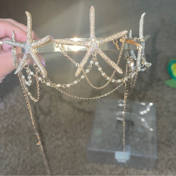 Windsor SeaShell Crown - Picture 8 of 8